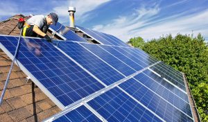 Service d'installation de photovoltaïque et tuiles photovoltaïques à Puiseaux